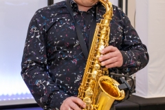 06